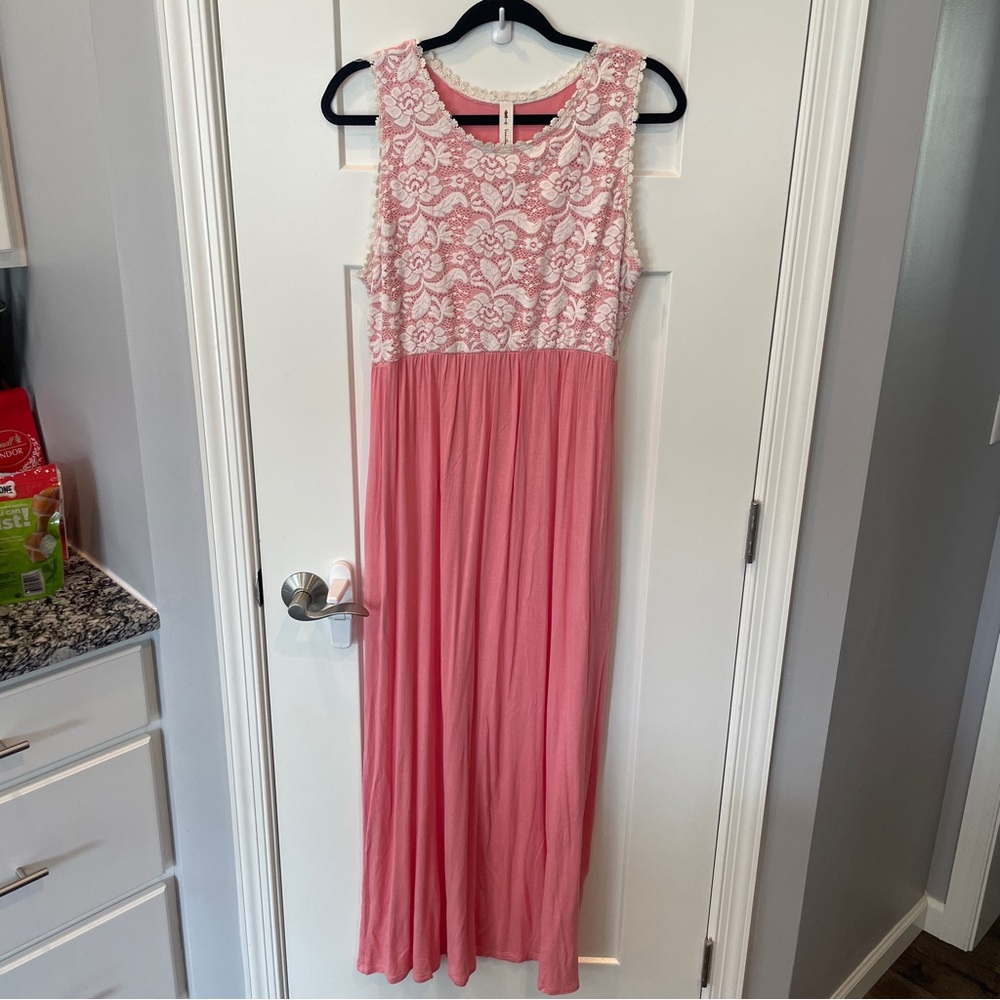 Lace bodice Maxi Dress